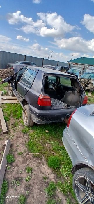 Разбор гольф3 запчасти Volkswagen Golf 3