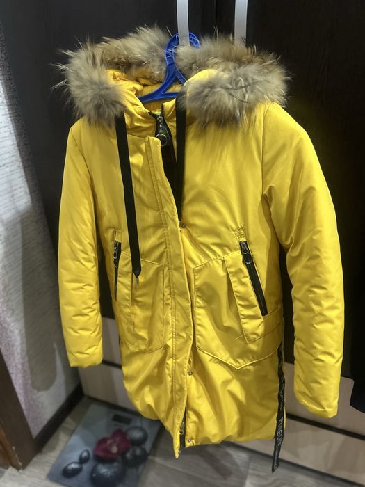 Зимняя куртка на девочку