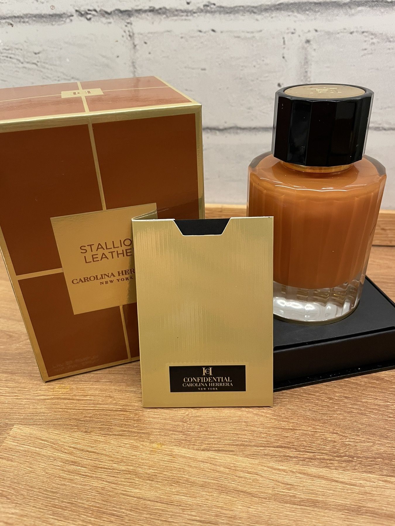 Carolina Herrera Stallion Leather 100ml parfum