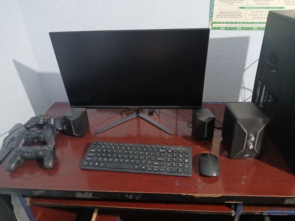 ofis va uyin uchun komputer sotiladi