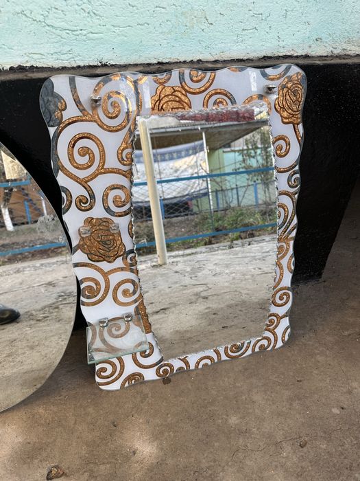 Срочно продам зеркало