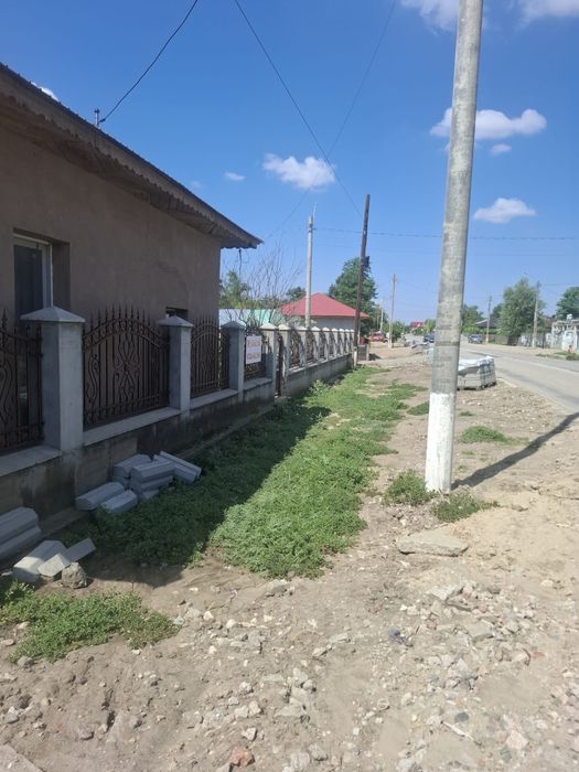 Vand casa comuna Ciocanesti , Judetul Calarasi ,Pret Negociabil 1200mp