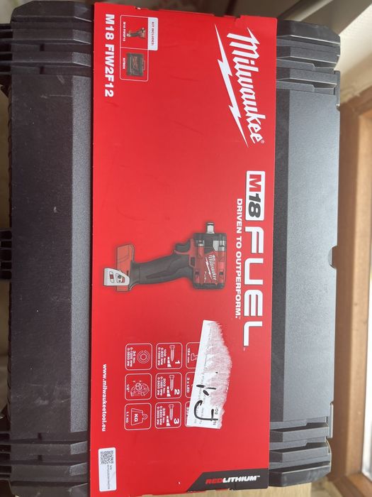 Гайковерт Milwaukke комплект