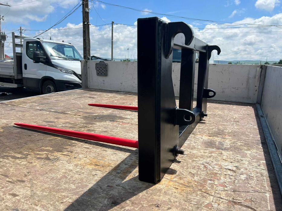 Furca cu 2 tepi pentru baloti