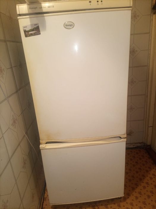 Холодильник snaige