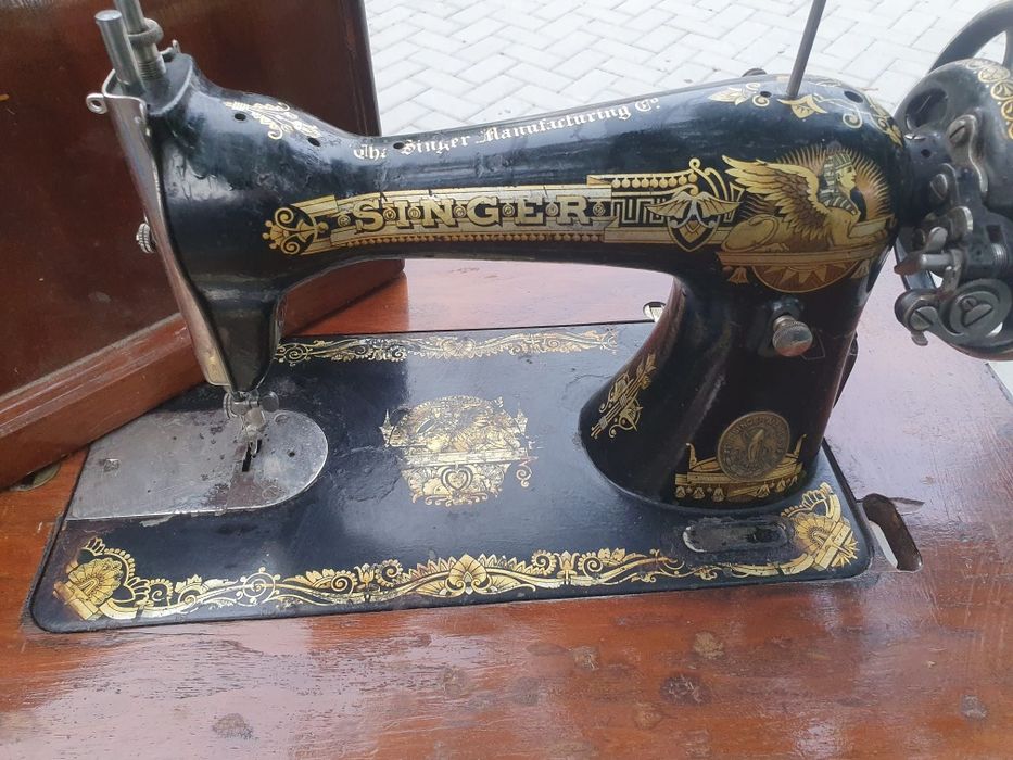 Masina de cusut Singer