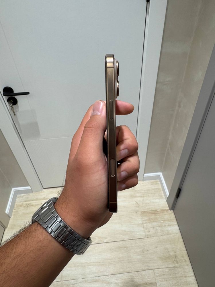 Iphone 16 pro max 256gb 95%