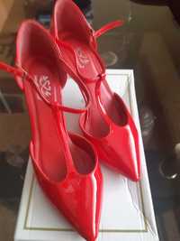Pantofi  stileto rosu,marimea 38