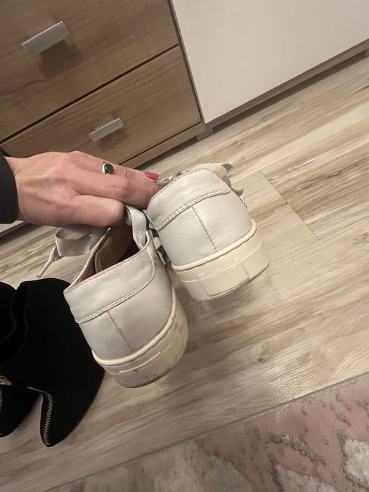 Adidasi musette marimea 37