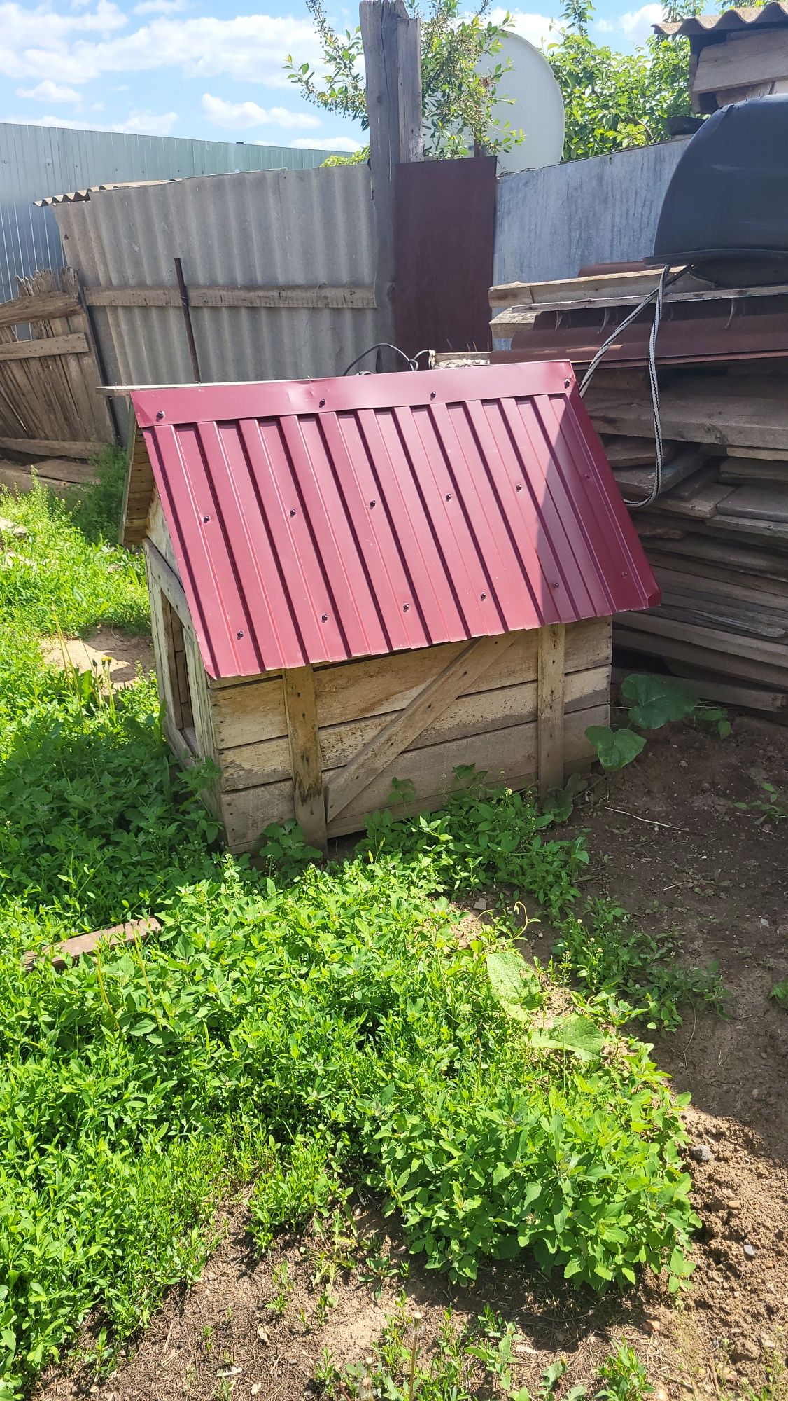 Продам собачью конуру