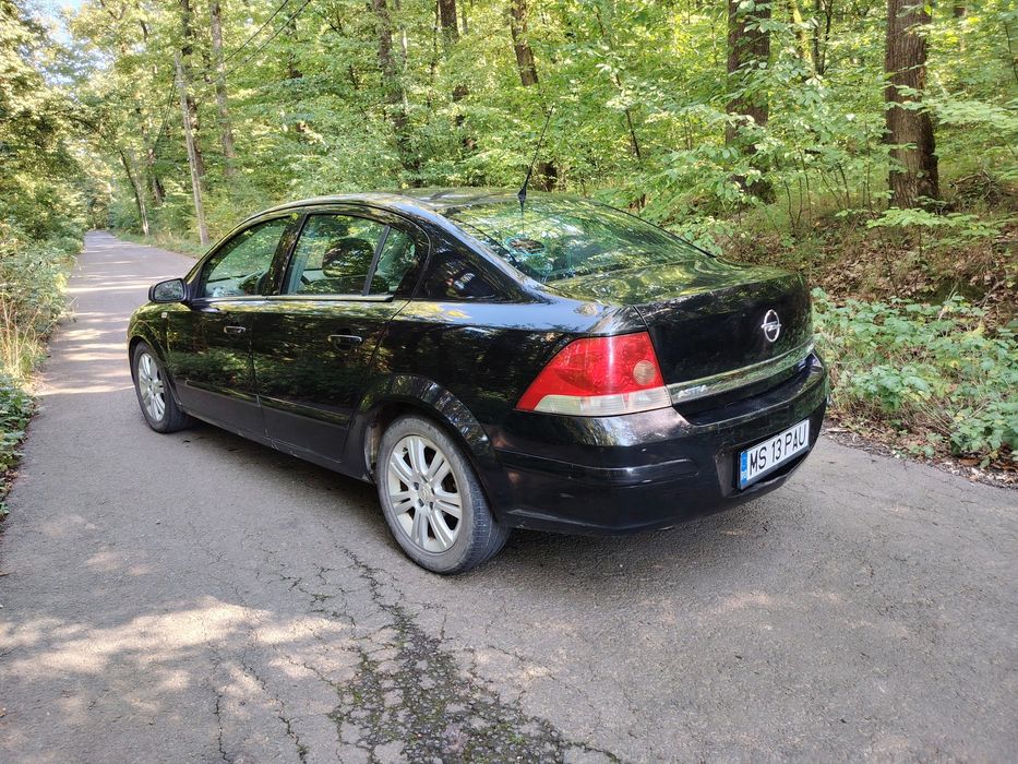 Opel Astra H Sedan 2008