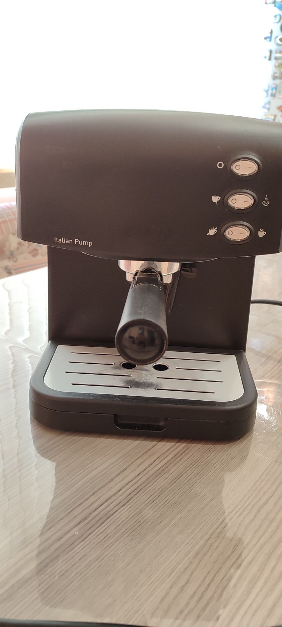 Кафемашина TAURUS BARI 1500.00 ml, 15.00 bar, ЧЕРЕН