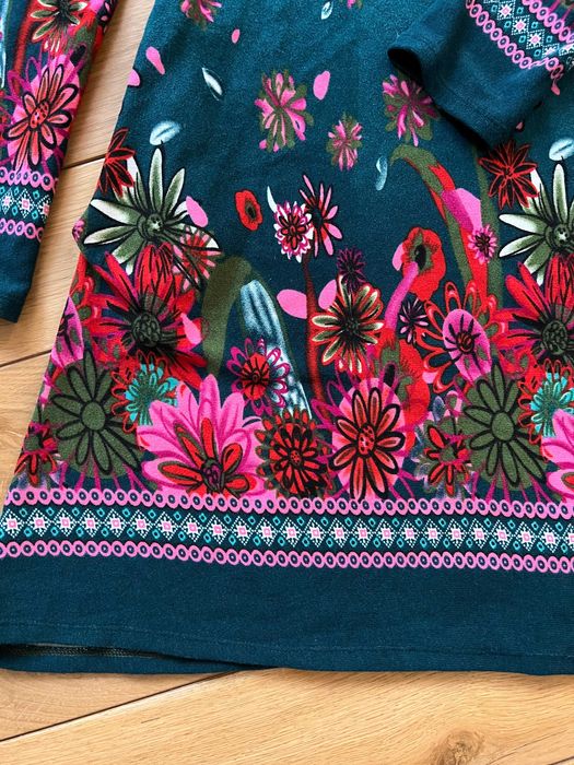 Рокля с дълъг ръкав