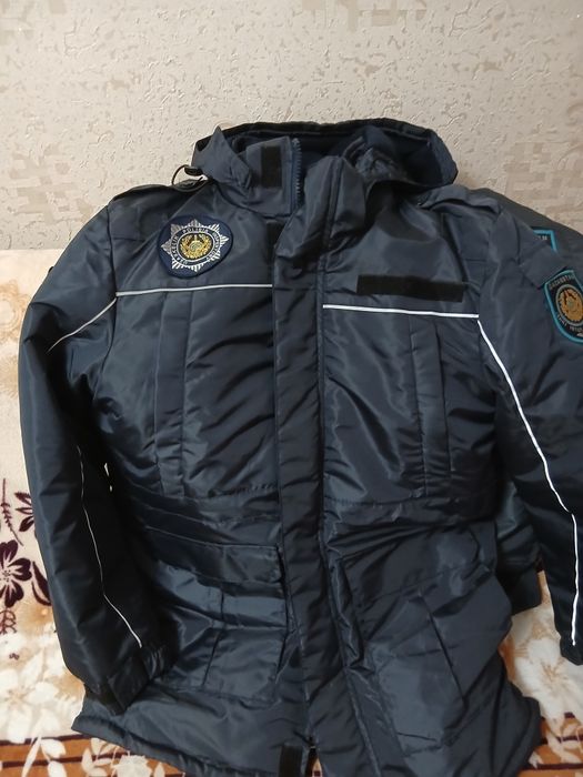 Куртки   разные зимние  осень весна