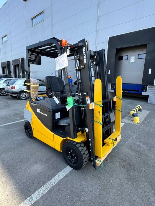 Электропогрузчик Komatsu FB15-12