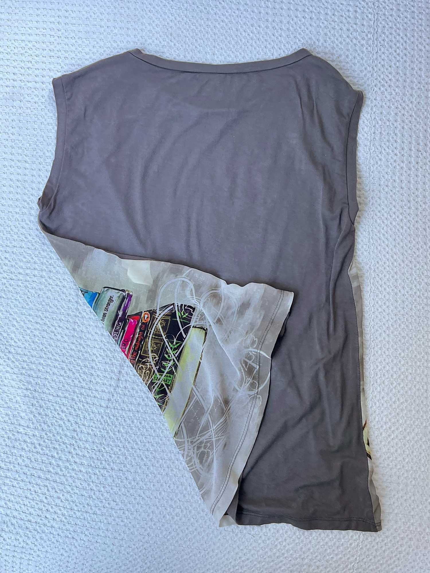 Дамска тениска с принт и камъчета - размер S-M