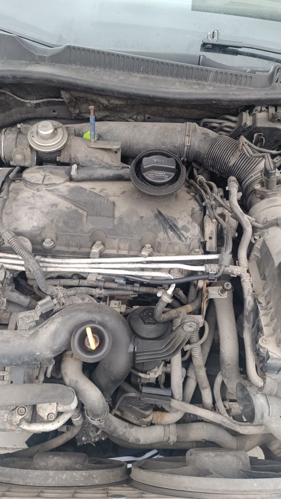 Продавам двигател за голф 5 1.9 105кс. BKC   (Dvigatel ot golf 5 БКЦ)