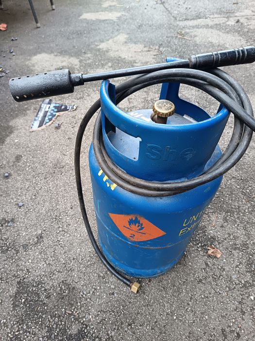 Butelie cu guler cu parlitoare pentru porc predare personală