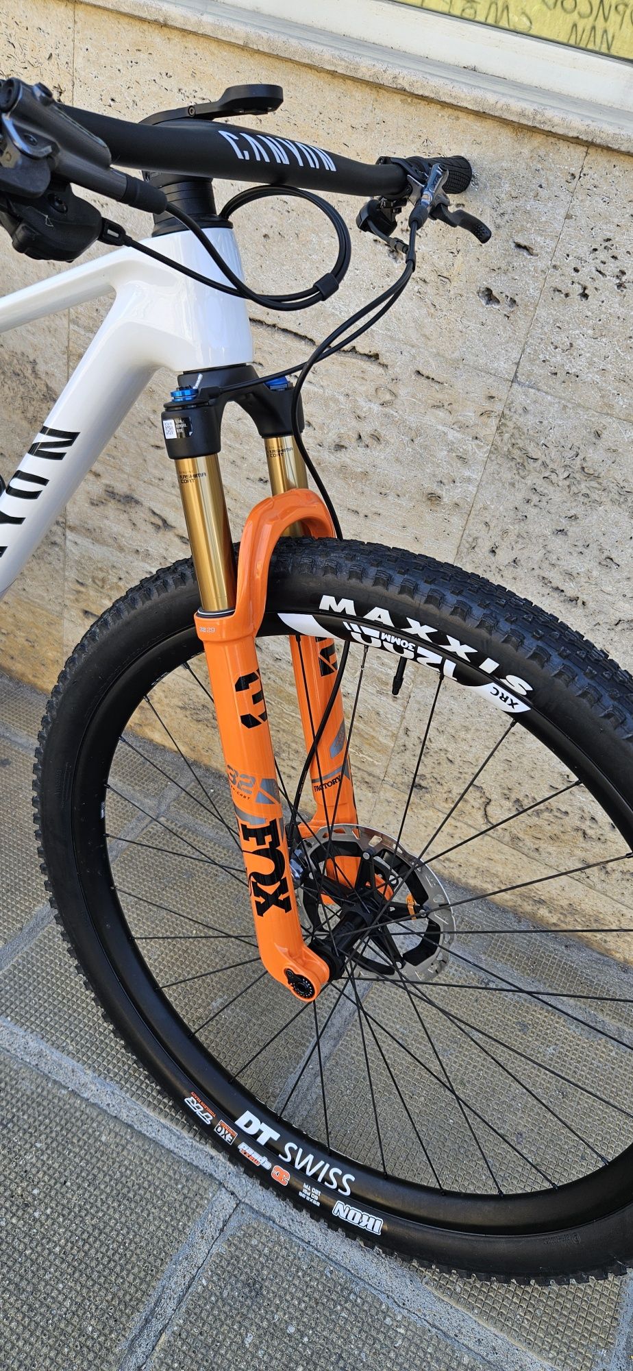 Продавам планински велосипед Canyon Exceed CF SLX LTD MVDP edition XS