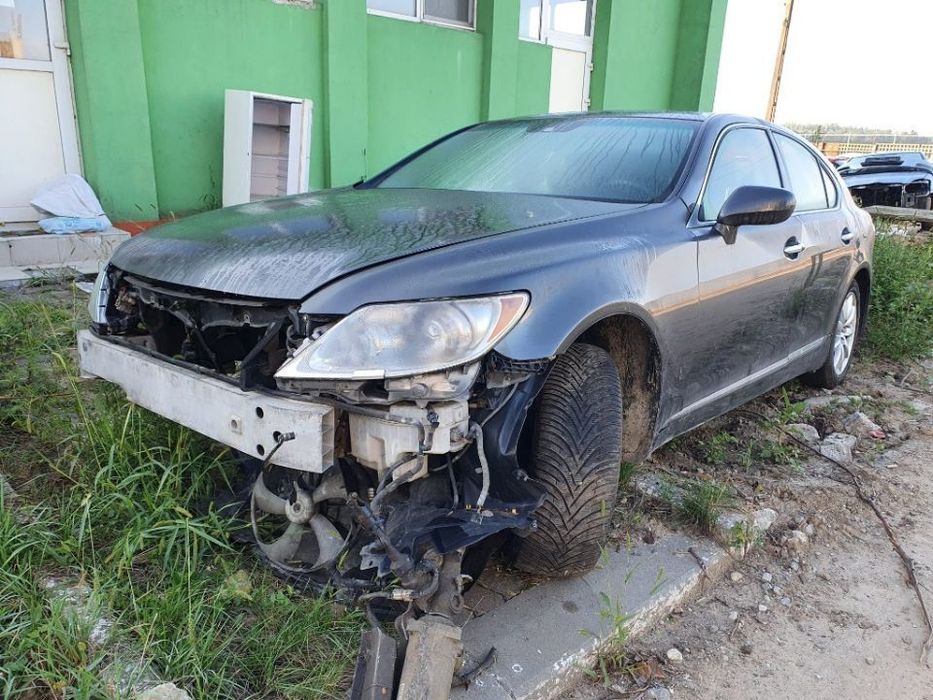 motor fara anexe Lexus LS 460 F4 motor 4.6 benzina 280kw 381cp cod motor 1ur-fse dezmembrez