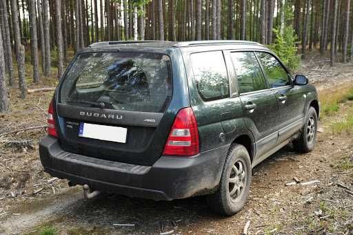 Теглич Стелка  Щора багажник    Subaru forester Субару
