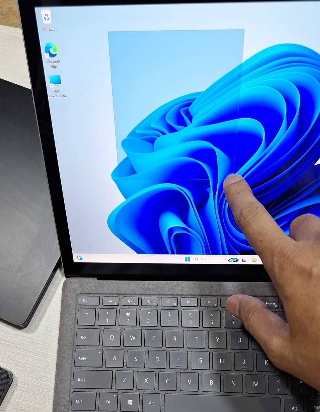 Surface Laptop 4 13.5” 2K IPS Sensor i5-1145G7 8GB/256GB SSD NVMe