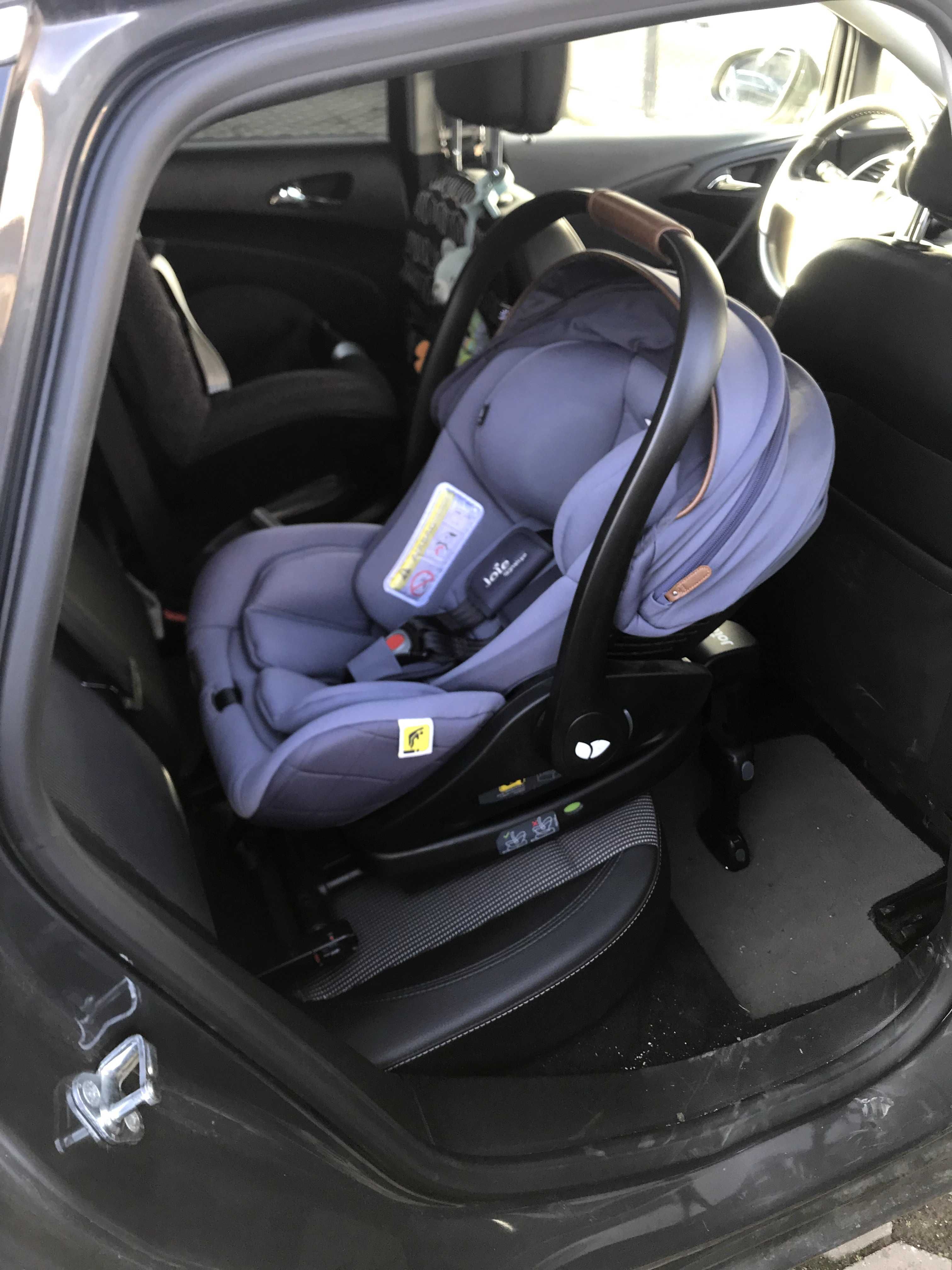 столче за кола Joie i-Level Signature с база Isofix