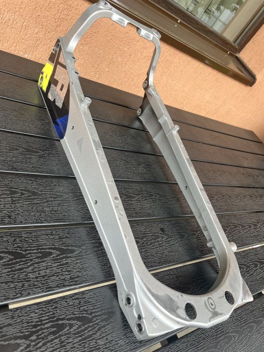 Vand semicadru Yamaha Raptor 700 de pe modelul 2023