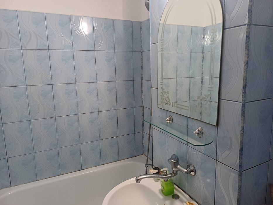 vand apartament de 2cam in DEJ str orizont ..scoala,magazine...