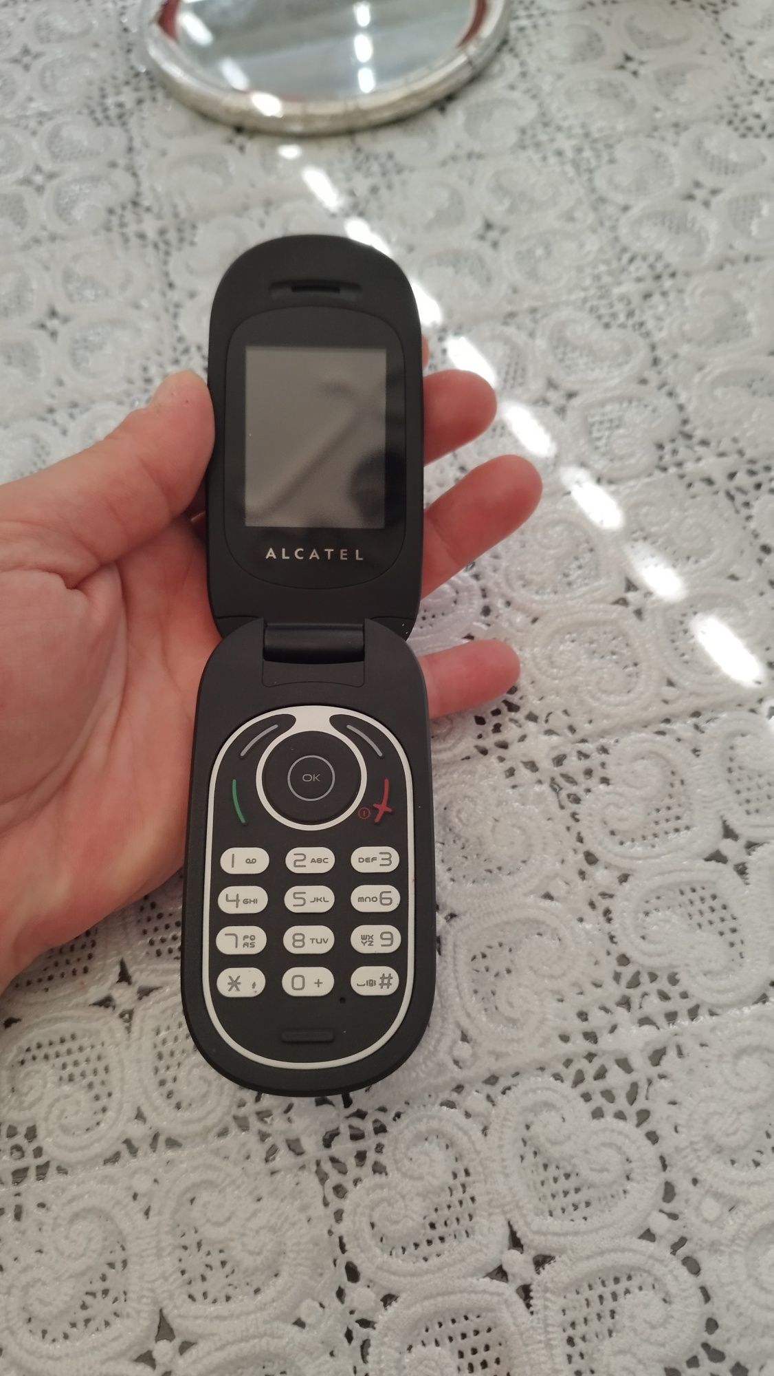 Alcatel ot-363 лилав