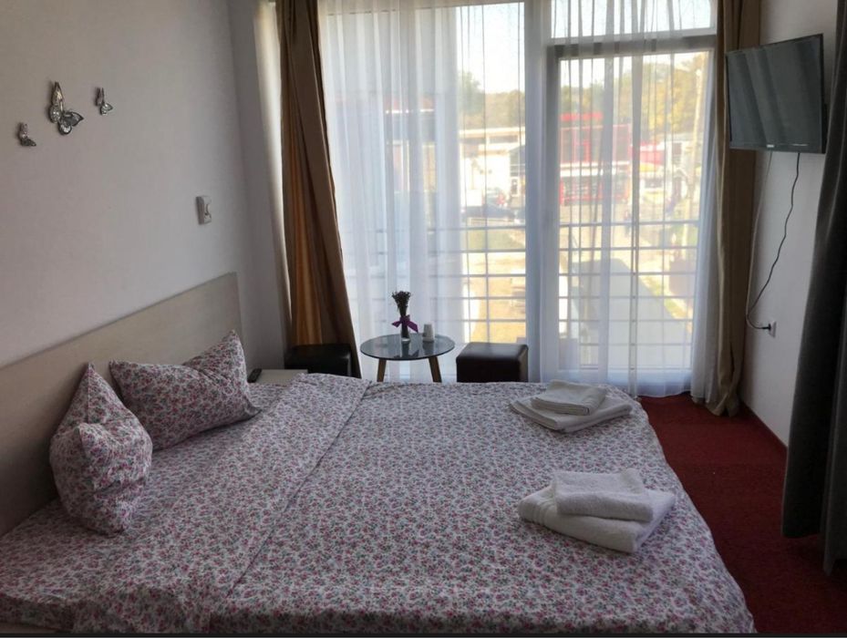 Inchiriez Pensiune Casa Mario Baile Felix pentru revelion