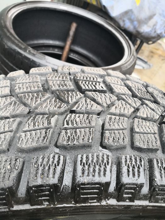 225 60 17 цола гуми MAXXIS