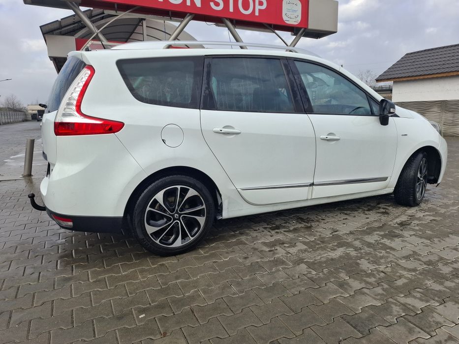 Renault Grand Scenic Bose Edițion