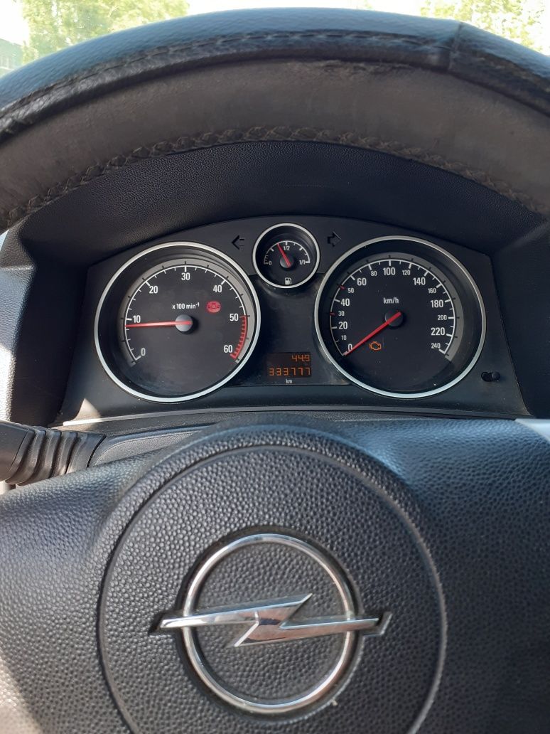Vând Opel astara h