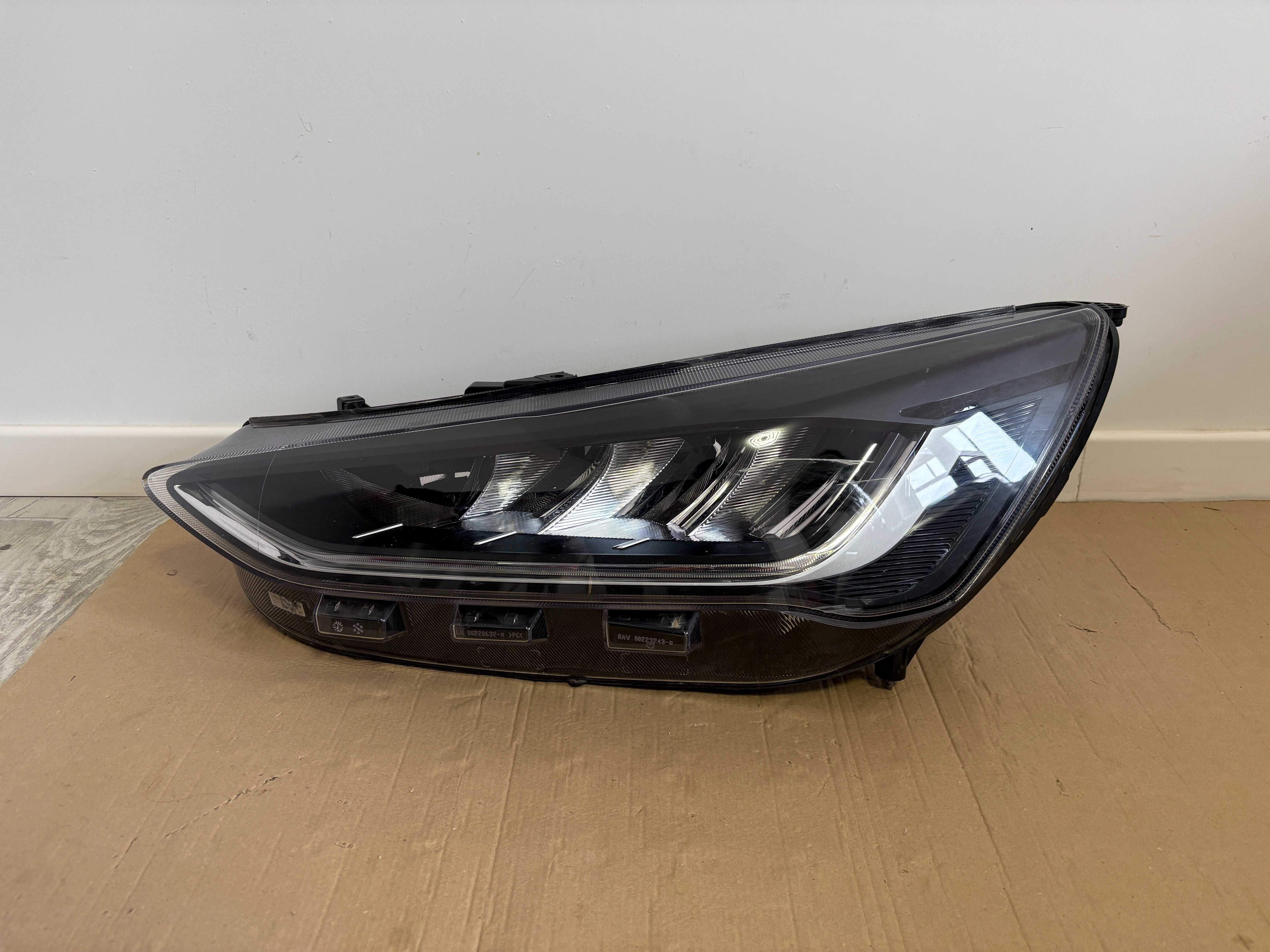Far stanga full led Ford Focus 4 facelift dupa 2021 cod NX7B-13E015-CD