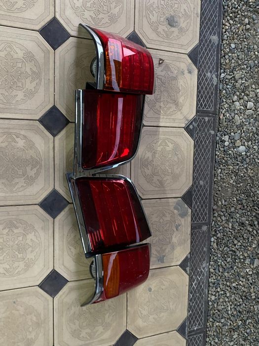 Лексус заднии фара