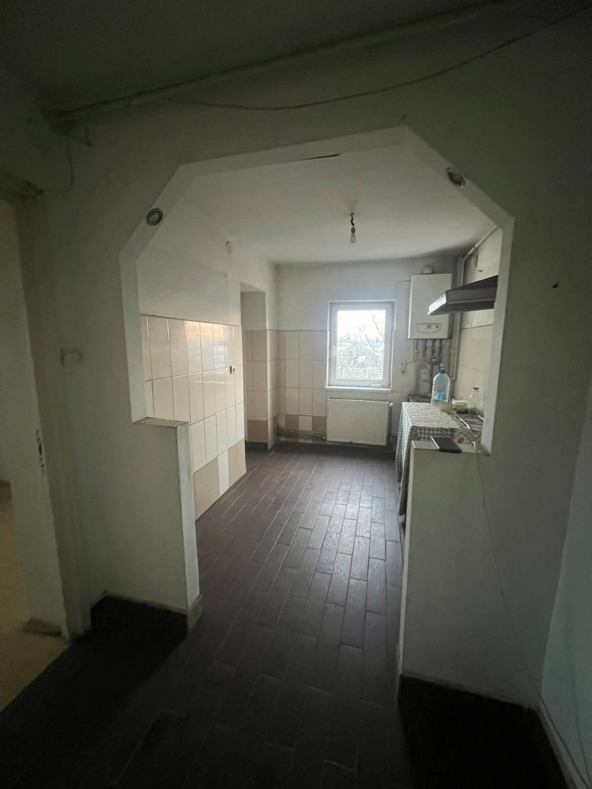 Apartament 3 camere 72mp