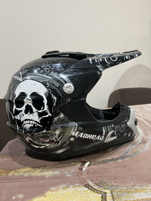 Кросова каска Madhead