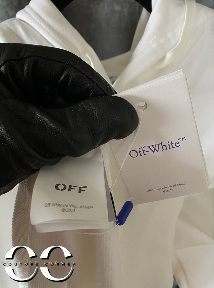 Hoodie OFF-White • Calitate TOP • Caravaggio Diagonal Stripe • Cod QR