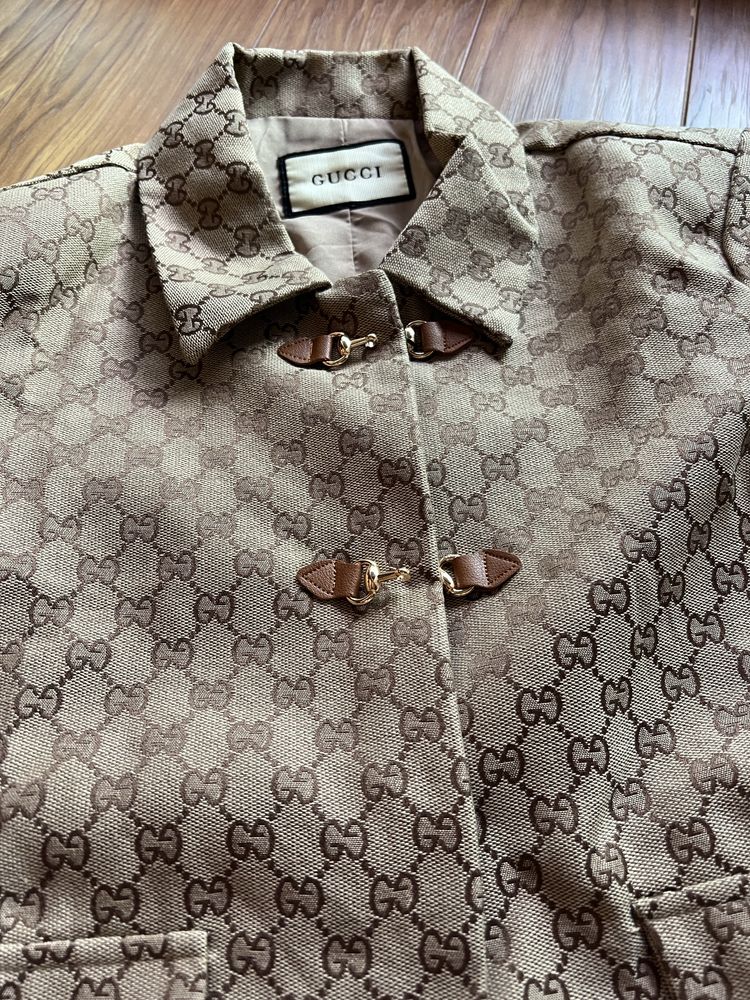 Сет Gucci.