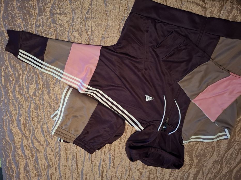 Спортен екип  "Адидас"