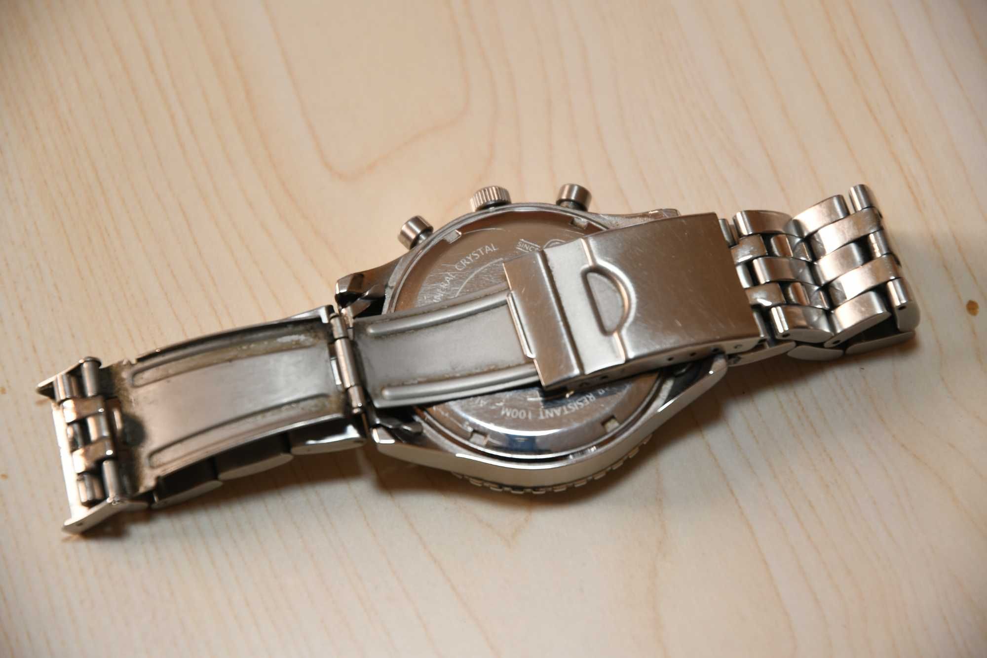 Продавам швейцарски часовник WENGER хронометър
