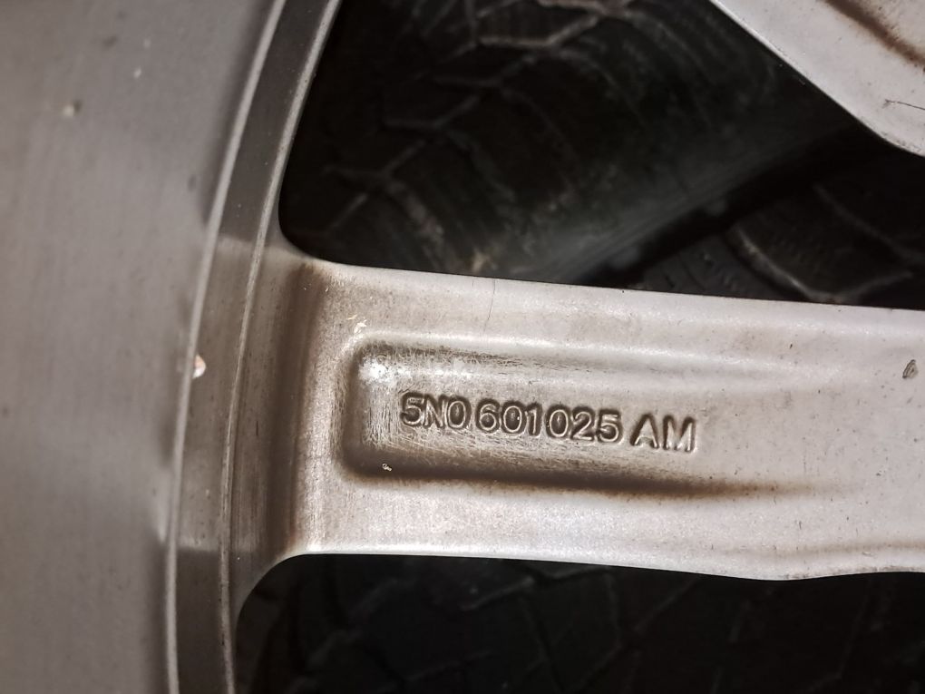 17" VW Tiguan, Touran, Sharan, Passat, Caddy Оригинални джанти 5x112