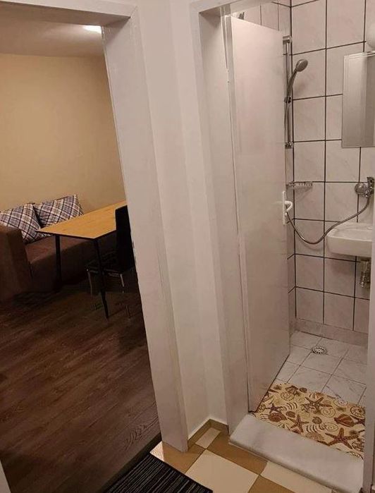 Дава се под наем Едностаен апартамент в Пловдив, Център - 46 кв.м за 250 € - Снимка #2