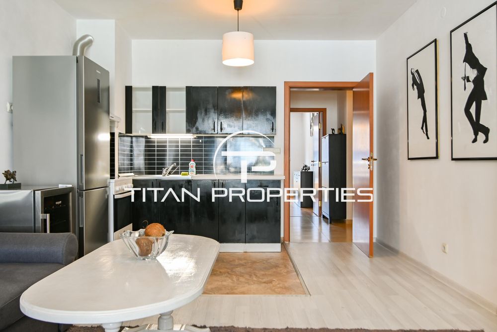 Дава се под наем Двустаен апартамент в София, Център - 72 кв.м за 775 € - Снимка #3