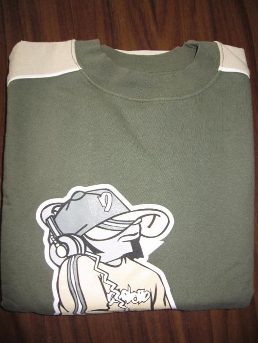 суичър за момче