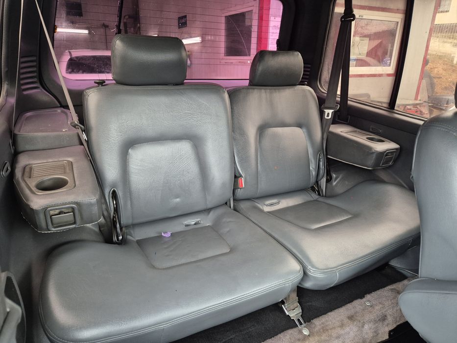 Vând Mitsubishi Pajero Sport