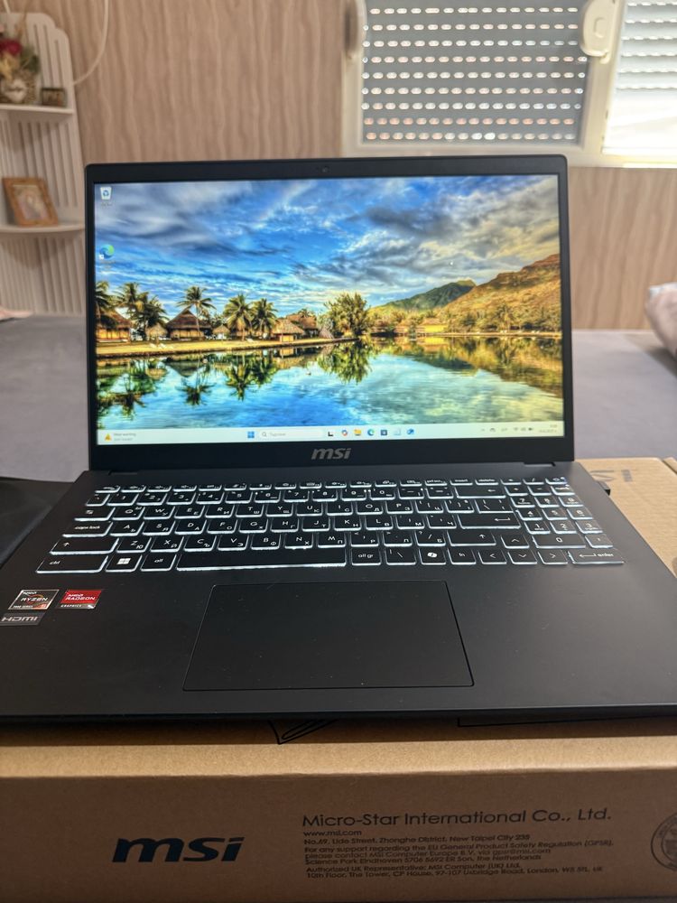 Лаптоп MSI MODERN 15