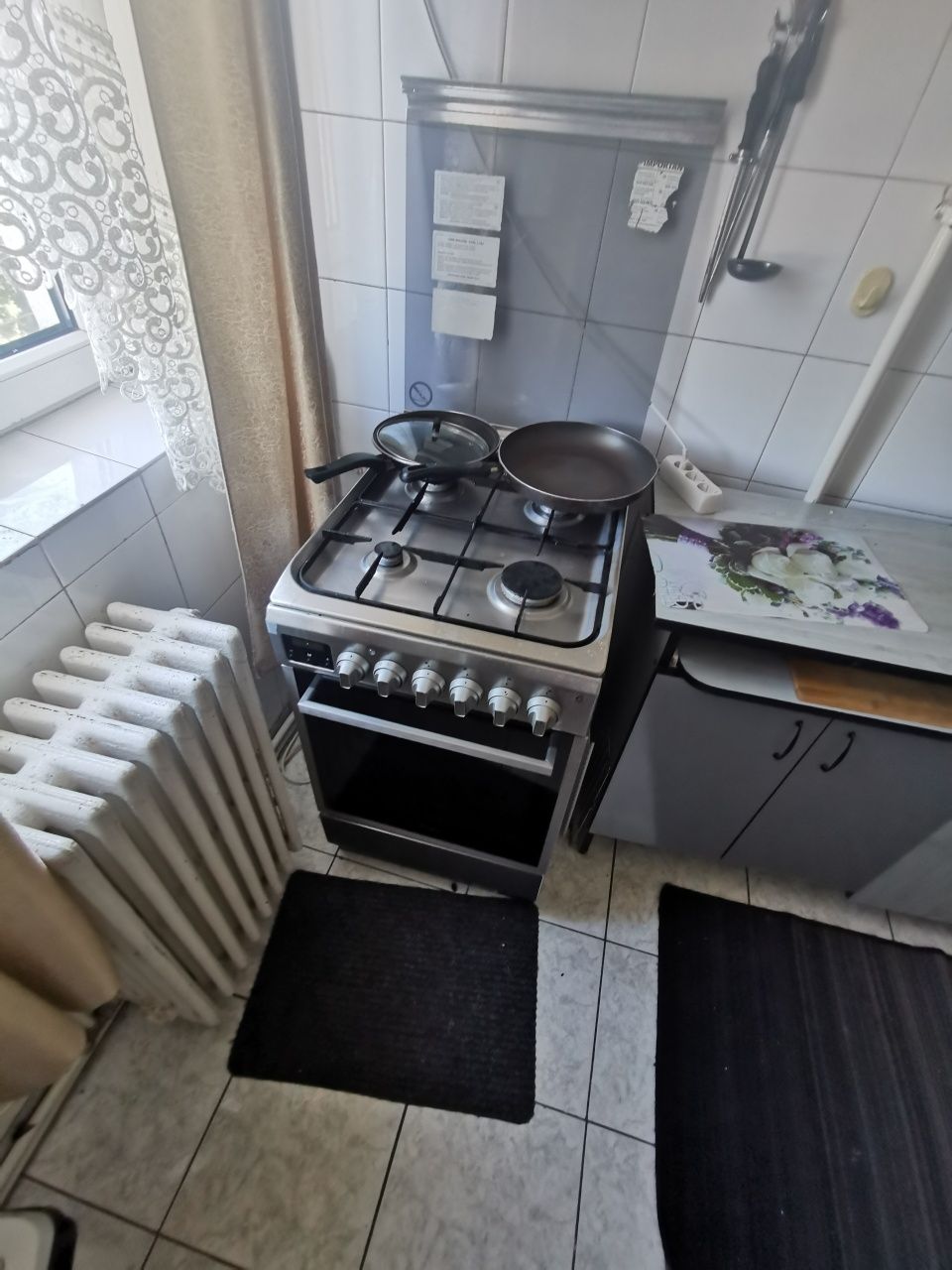 Apartament 3 camere în centru, complet mobilat, toate utilitățile