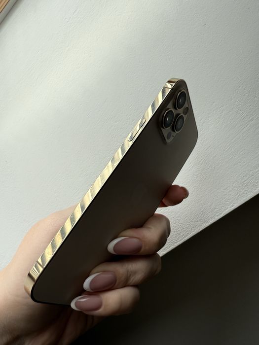IPhone 12 Pro Max 128 GB Златен